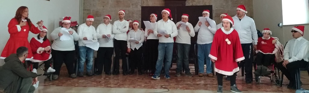 I ragazzi del laboratorio teatrale U.I.L.D.M. si esibiscono in una performance corale